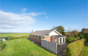 Cozy Home In Vinderup With House Sea View